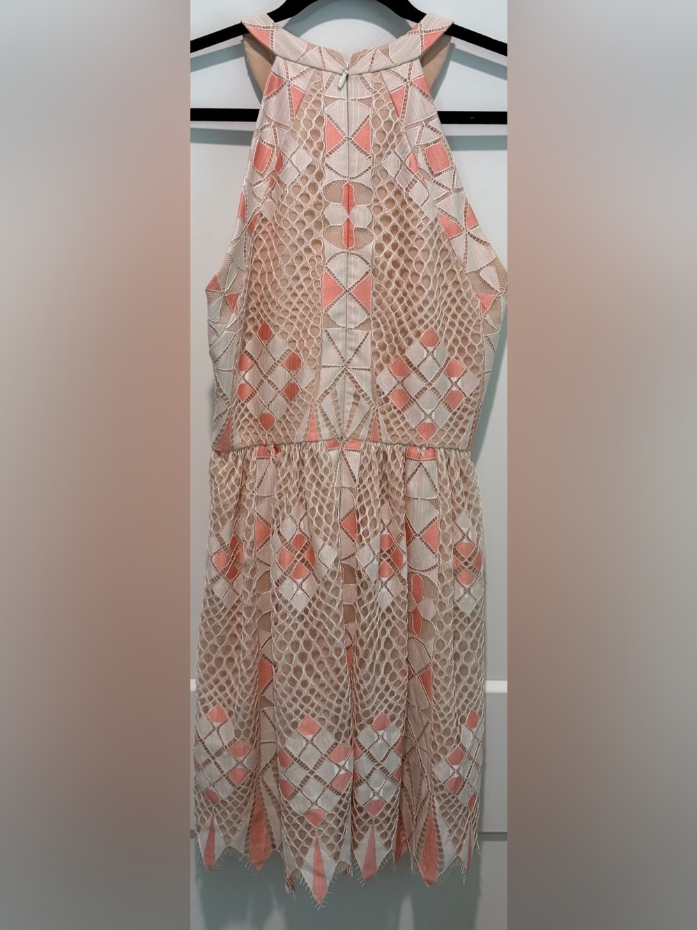 BCBGMAXAZRIA Blush Geometric Lace Halter Mini Dress Pink Ivory Size 6 - Picture 9 of 9